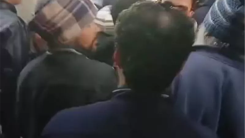 المئات يشيعون نصف جثمان طالب الدقهلية
