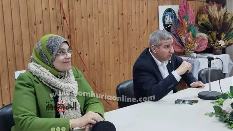 وكيل تعليم دميـاط يناقش تطوير منظومة العمل الإداري