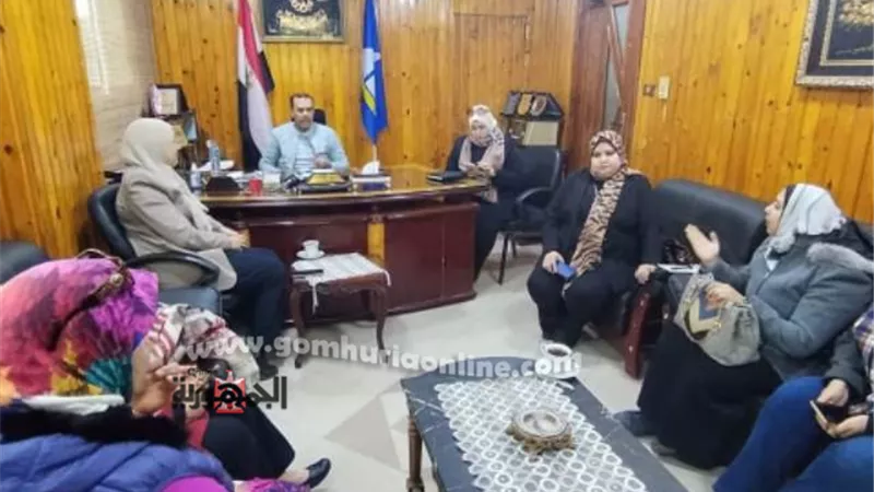 لجنة وزارة الصحة تشيد بخدمات مراكز طب الأسرة بدمياط