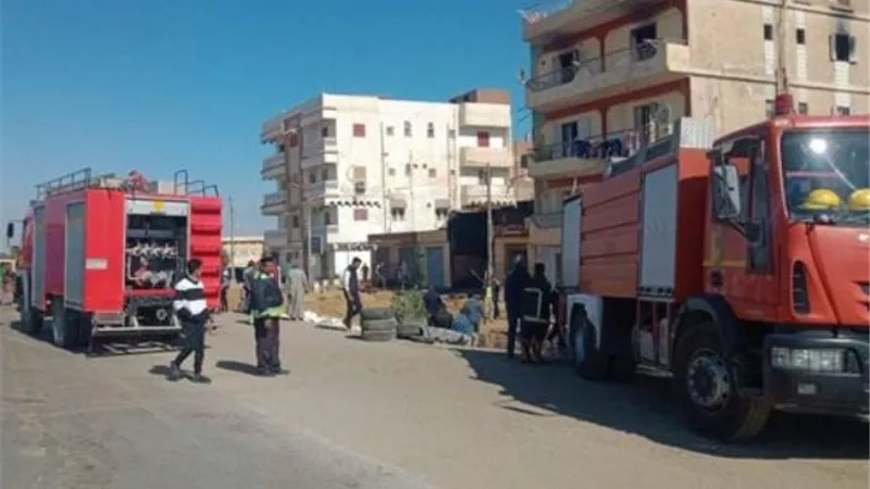 السيطرة على حريق توكيل زيوت سيارات في فايد بالإسماعيلية