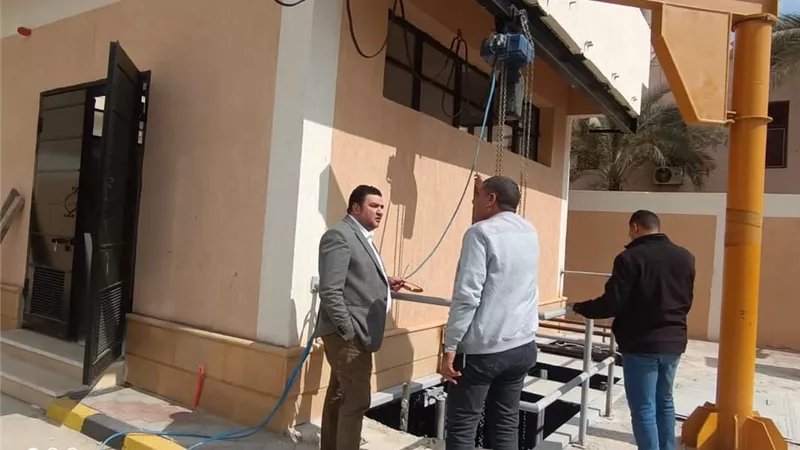 رئيس جهاز العبور يتفقد مشروعات البنية التحتية بالمدينة