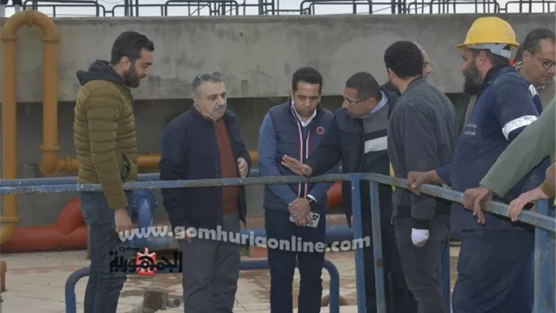 رئيس مياه دمياط يتفقد مشروعات 