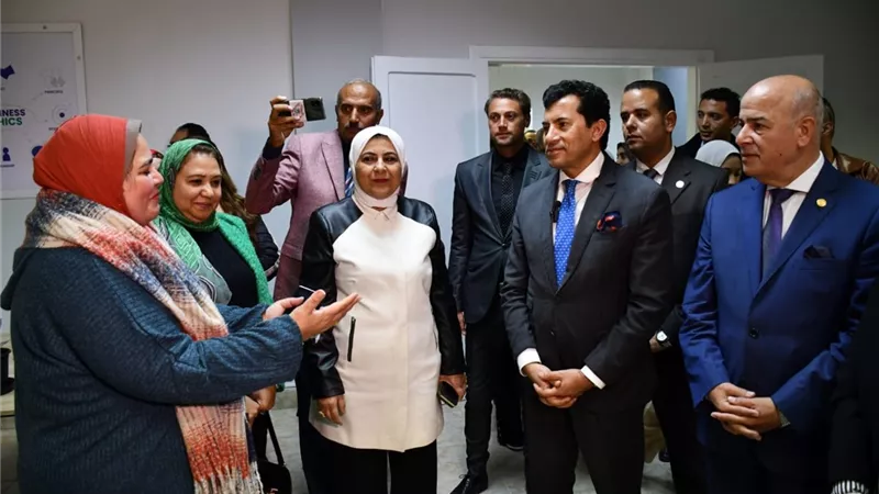 وزير الشباب يفتتح أول حاضنة للأعمال التكنولوجية الرياضية MOYS