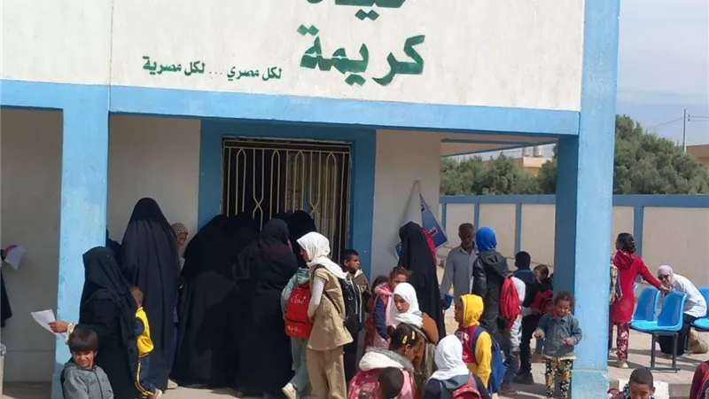 الكشف على ٥٥٢ مواطنا بقافلة طبية مجانية في أبوتشت