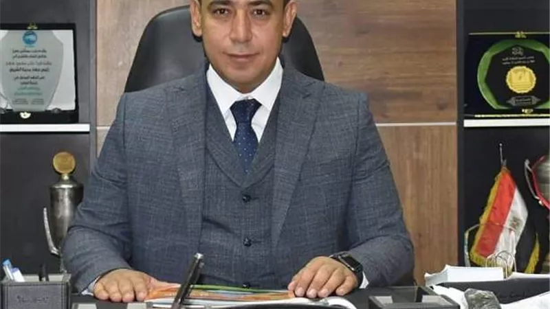 رئيس جهاز الشروق يكشف بالخرائط عن أكبر مشروع تعليمى طبى إنجليزى