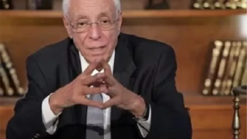 حسام موافي يوضح طرق الإقلاع عن التدخين.. فيديو
