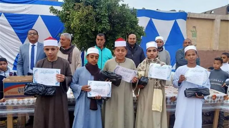 شباب المنيا يكرم الطليعة شهد لفوزها في مسابقة براعم على الهواء