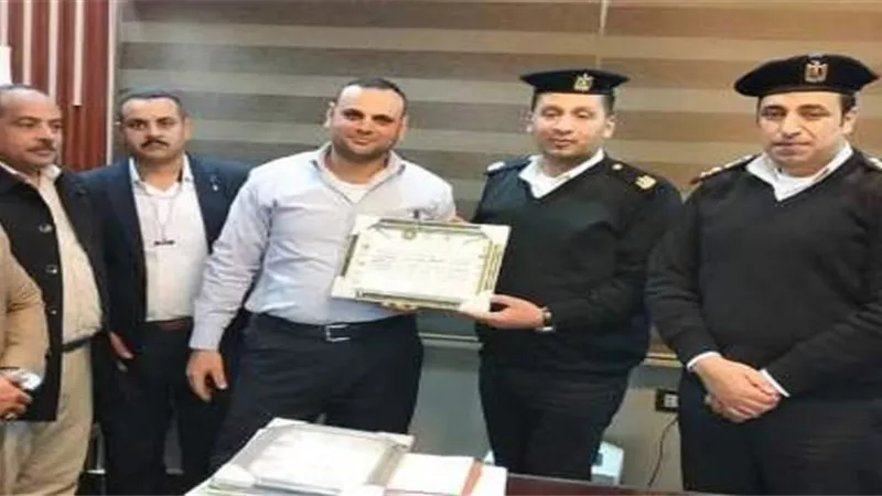 حقوق الإنسان تكرم مأمور مركز ملوي ونائبة