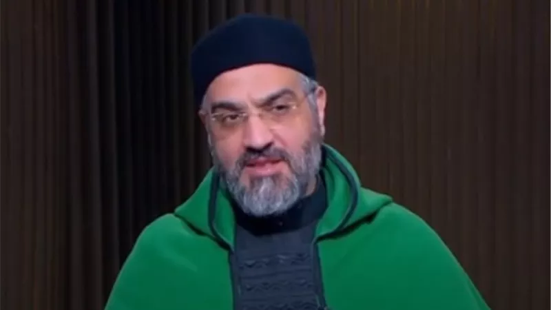 عمرو الورداني: استخدام فلاتر الكاميرات للبنات حرام في هذه الحالة