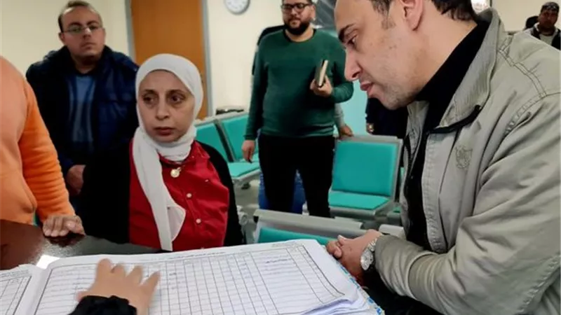 التلواني يتفقد منشآت هيئة الرعاية الصحية بالإسماعيلية..صور