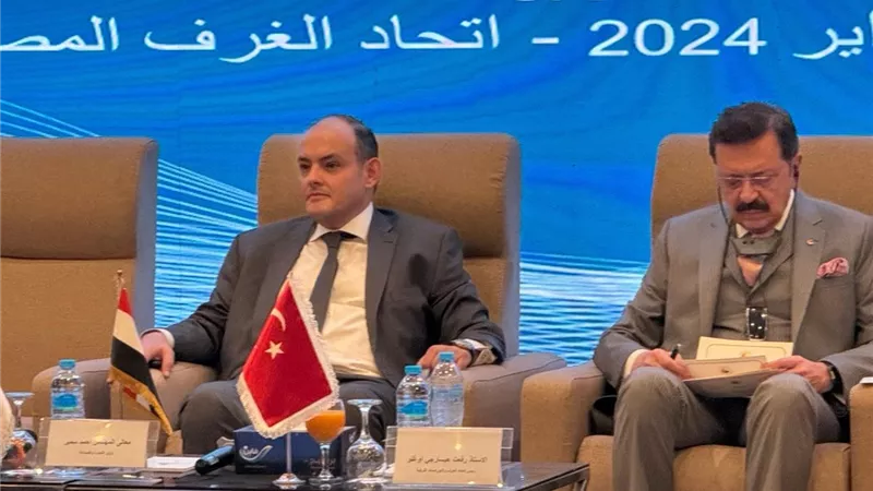 وزير التجارة يستعرض فرص الاستثمارالمتاحةللتعاون مع العرب والأتراك