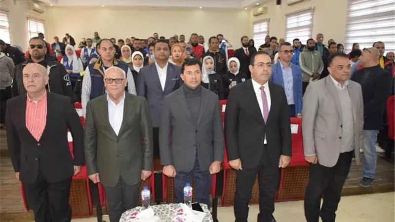 وزير الشباب ومحافظ بورسعيد يشهدان ملتقى مدربى مراكز تدريب كرة