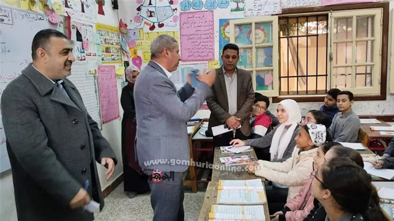 وكيل تعليم دميـاط يطالب بسرعة معالجة ضعف القراءة والكتابة لدى بعض