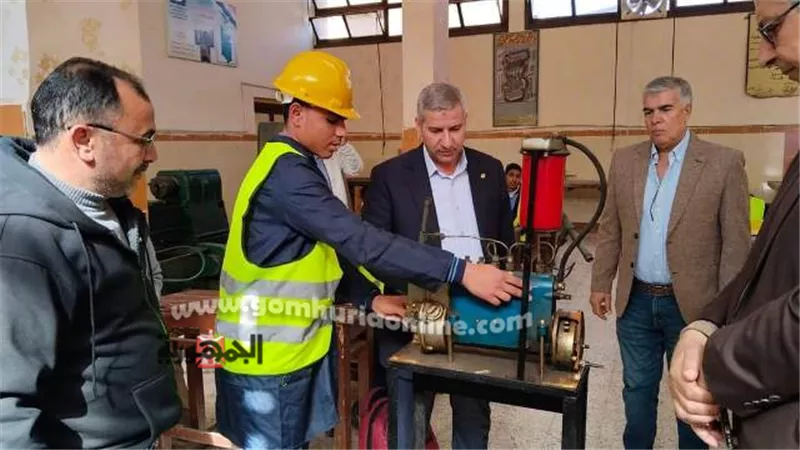 وكيل تعليم دميـاط يؤكد أهمية إعلاء قيم الولاء والإنتماء بالمدارس