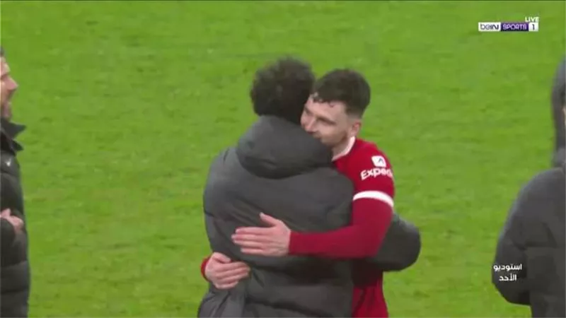 شاهد بالصور.. إحتفال محمد صلاح بلقب كأس كاراباو مع ليفربول