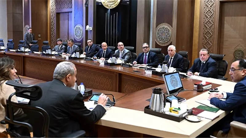 بشائر الخير.. الحكومة تفرج عن السلع الموجودة بالموانئ تدريجياً