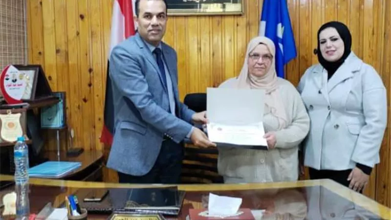 صحة دمياط تكرم فريق نفقة الدولة بمستشفى الزرقا
