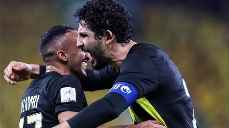 تشكيل الاتحاد أمام الوحدة بالدوري السعودي.. حجازي أساسيًا