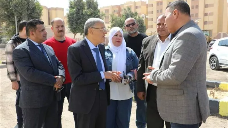 القاضي يتفقد أعمال تطوير مشروعات خدمية بالمنيا