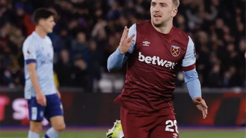وست هام يفوز على برينتفورد بنتيجة 4-2 في الدوري الإنجليزي