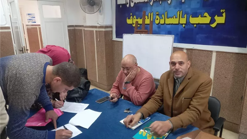 تدريب لمديري وأمناء المخازن بصحة دمياط علي الإجراءات القانونية