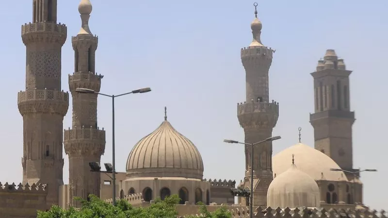 توعية النشء بالآداب الإسلامية والقِيم الأخلاقية بالجامع الأزهر