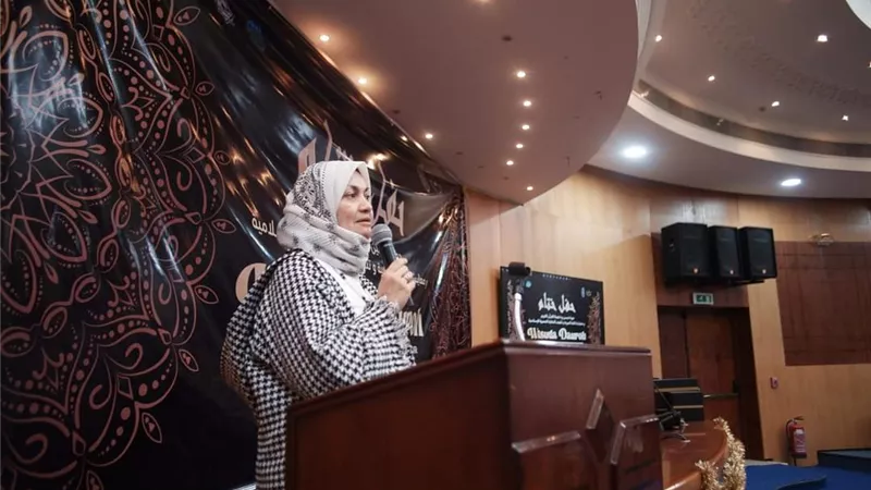 د.نهلة الصعيدي تشارك بحفل تكريم طلاب «معهد الشفاء الإسلامي»