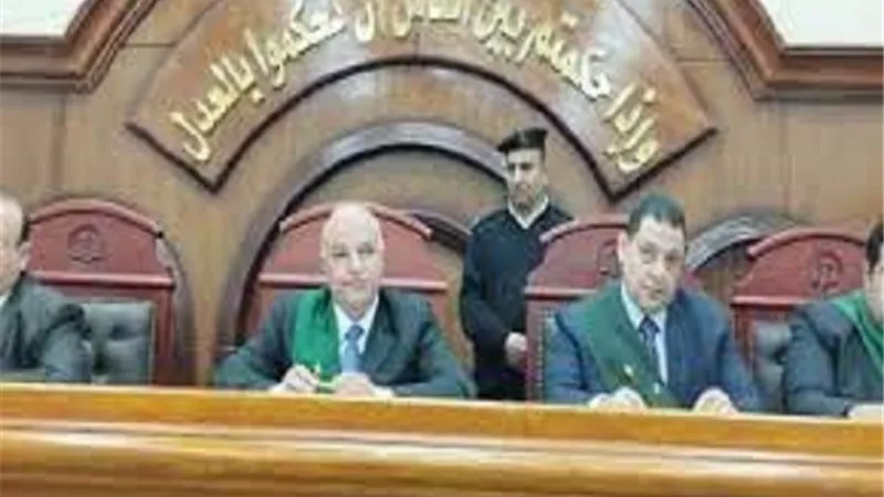 السجن 3 سنوات لـ 7 من أسرة واحدة.. 