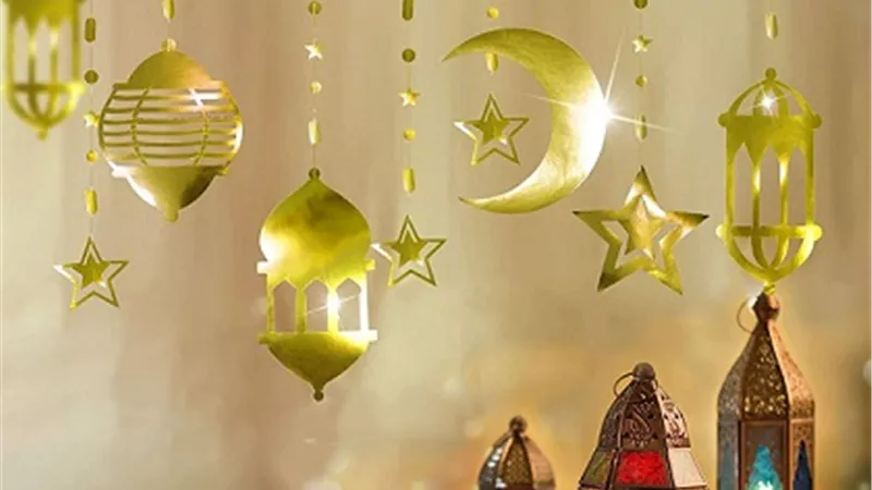 حكم تعليق الزينة والفوانيس في شهر رمضان