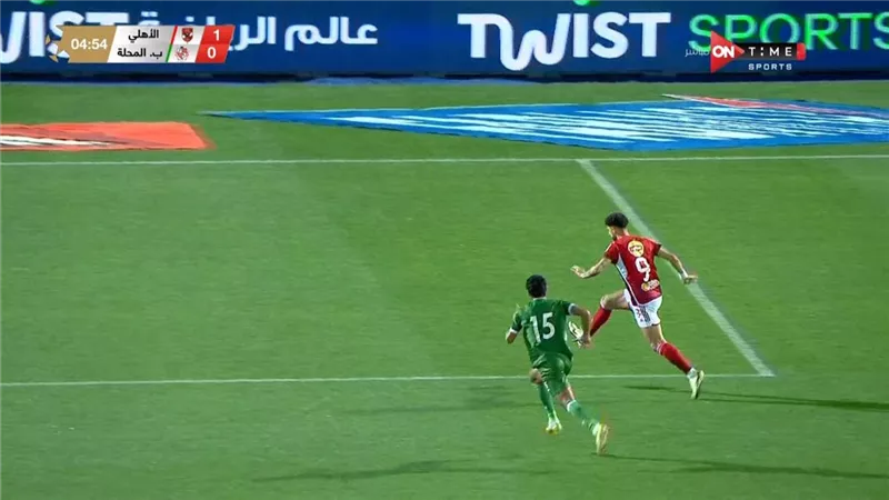 الاهلى يكتفي بثلاثية في شباك بلدية المحلة بالشوط الاول..فيديو