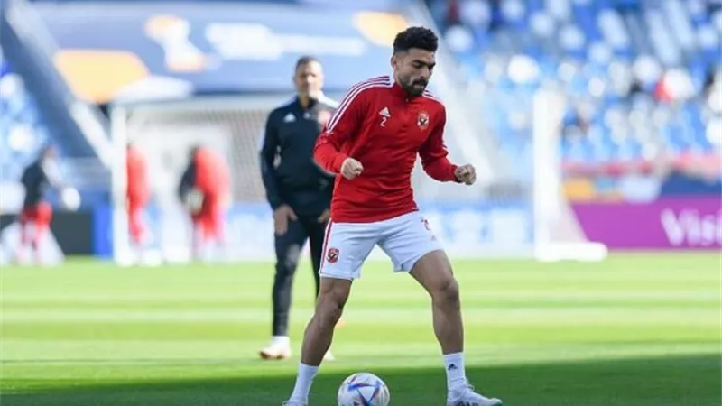 طبيب الأهلي: خالد عبد الفتاح يحتاج 15 يوم للعودة الي التدريبات