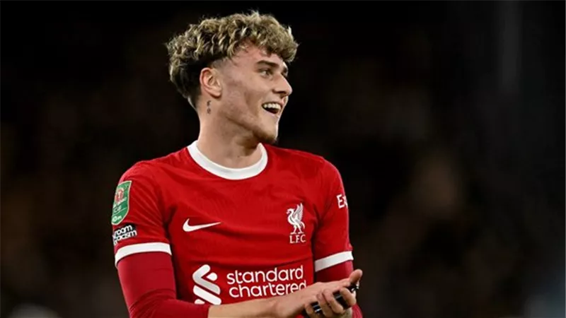 لويس كوماس يفتتح التسجيل لـ ليفربول أمام ساوثهامبتون