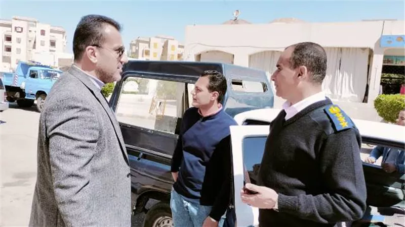 رئيس جهاز طيبة الجديدة يحرر 10 محاضر للوحدات السكنية المخالفة صور