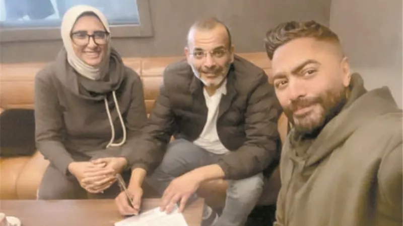 أيمن بهجت قمر: عرض فيلم 