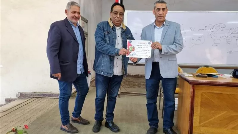 تجارة بنها تنظم ندوة توعوية بعنوان 