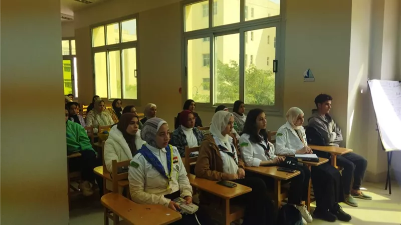 جامعة كفر الشيخ تنظم دورة لتنمية المهارات الكشفيه والإرشادية للجو