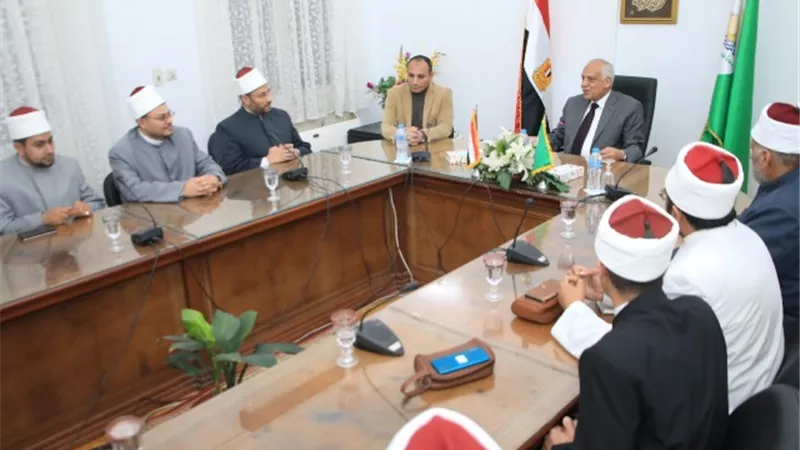 محافظ الجيزة يوجه بدعم قوافل الازهر الشريف بالواحات البحرية