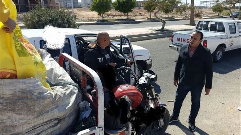 جهاز الشروق يشن حملة لضبط النباشين وينفذ 6 قرارات غلق.. بالصور