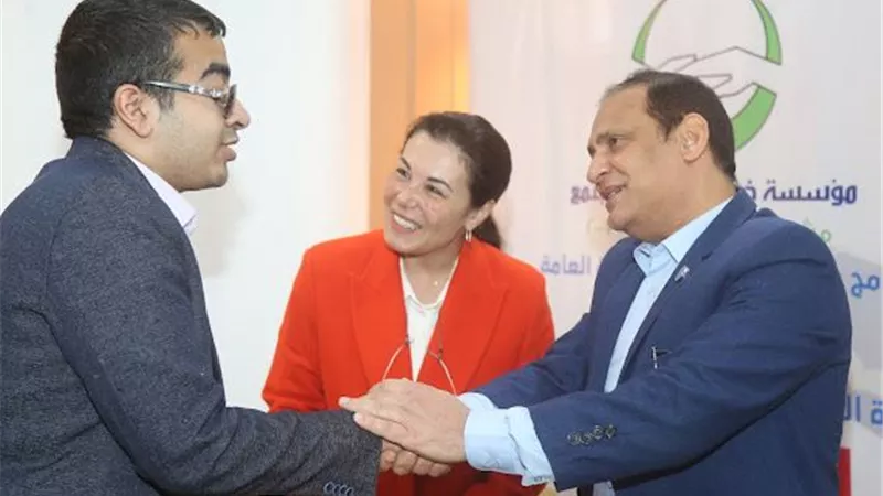 التضامن تهدي النابغين من أصحاب الهمم أجهزة لاب توب