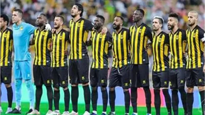أحمد حجازي يقود اتحاد جدة أمام الهلال السعودي الليلة