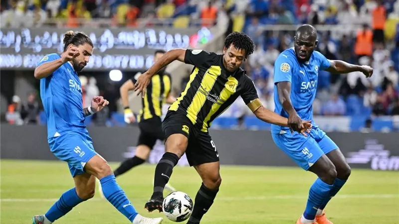 شاهد .. أهداف الكلاسيكو السعودى بين الهلال واتحاد جدة
