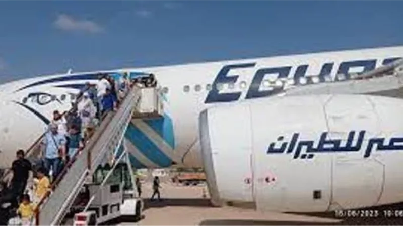 «مصر للطيران» تستأنف رحلاتها إلي مطار مصراته بعد توقف 10 سنوات