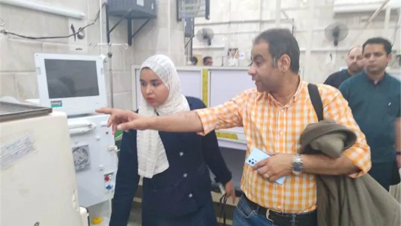 إحالة طبيب تخدير وفني بنك الدم للتحقيقات بأسيوط