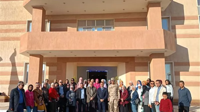 طلاب علوم القناة يزورون مشروع الفيروز للاستزراع السمكي