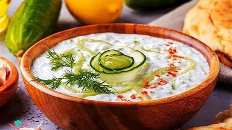 طريقة سهلة لإعداد التومية على الطريقة السورية