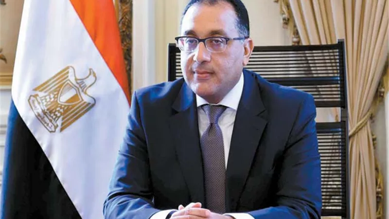 وزير الطيران: استقبلنا العام الماضي 63.5 مليون راكب ونسعي إلي 72 مليون مسافر .. مستقبلا