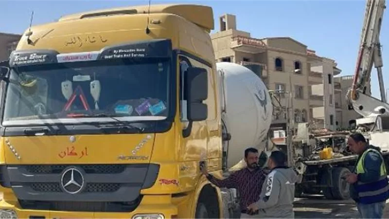جهاز الشروق يضبط 48 مركبة مخالفة ويمنح لـ400 سيارة تصريح.. صور