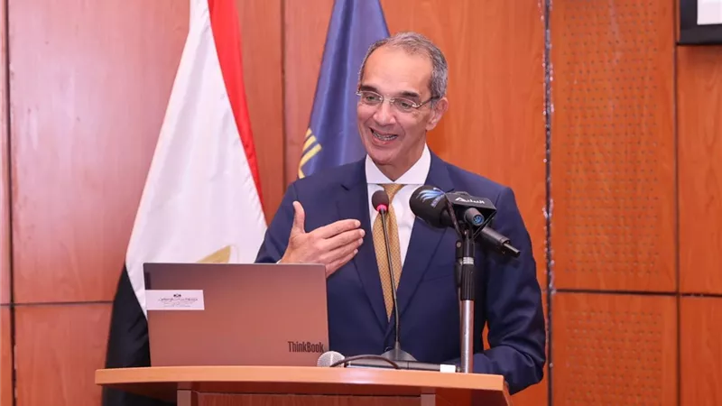 طلعت يفتتح فعاليات ملتقى مستقبل تمكين المرأة فى عصر التحول الرقمى