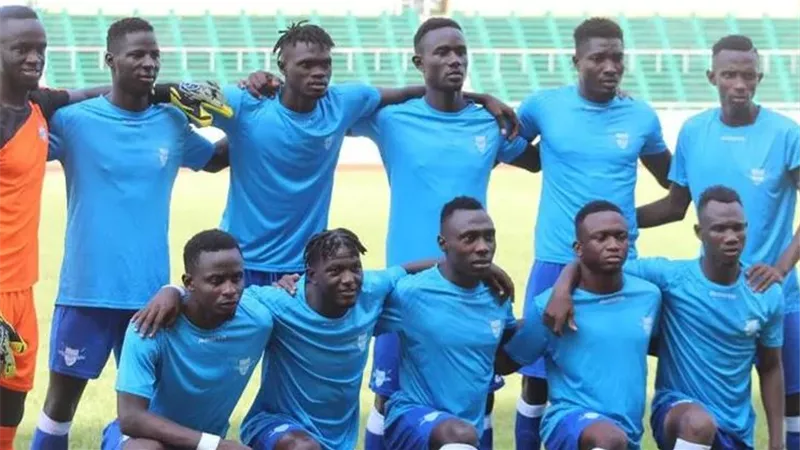 سوار الغيني يعلن عدم الحضور للقاهرة. ويطالب بتأجيل مواجهة الزمالك