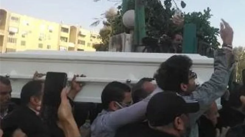 تشيع جنازة الموسيقار حلمى بكر بمسجد السلام بمدينة نصر.. صور